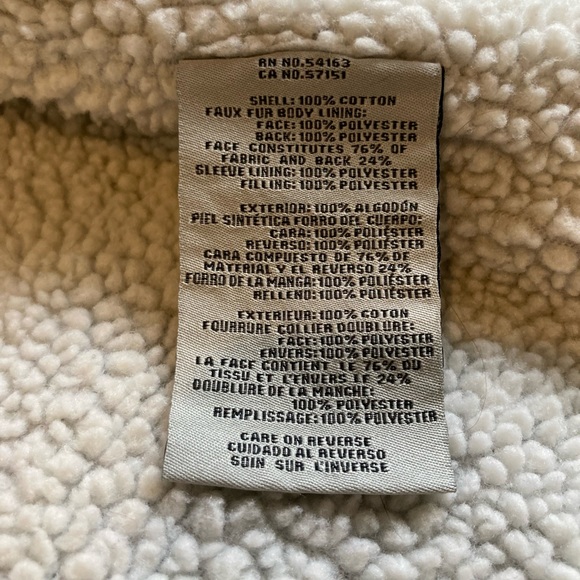 Levi’s gray wash faux fur lined jean jacket - Picture 6 of 6